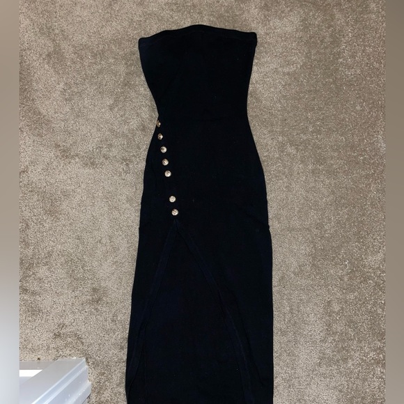 *FASHION NOVA* - Picture 1 of 2